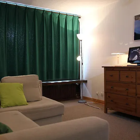 Appartement Résidence Roc De Peclet 1 - Location: Pour 4 En Bordure De Pistes Mae-9070